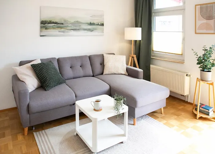 2 Zimmer, Bett Und Schlafsofa, Balkon, Waschmaschine L