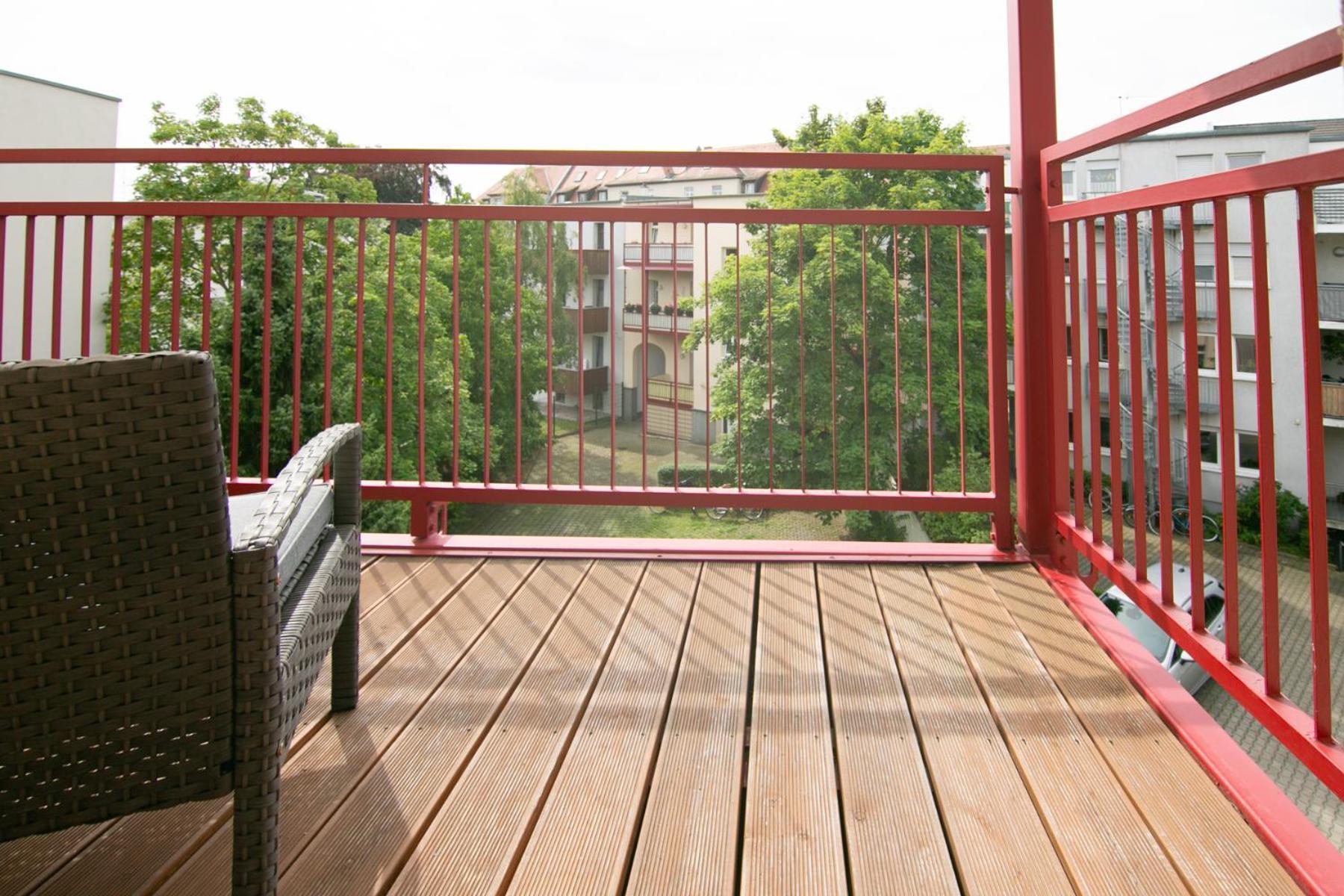 Apartment 2 Zimmer, Bett Und Schlafsofa, Balkon, Waschmaschine L